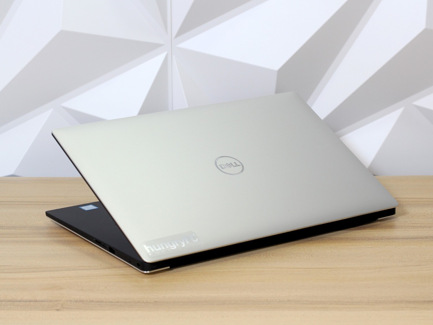 Dell   Precision   5540   |   9th   Gen   Core   i7   |   16GB   RAM   |   512GB   SSD   |   4GB   Nvidia   |   Backlit   Keyboard