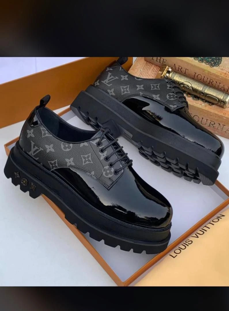 Louis Vuitton Men's Patent Leather Platform Derby Shoes – Black