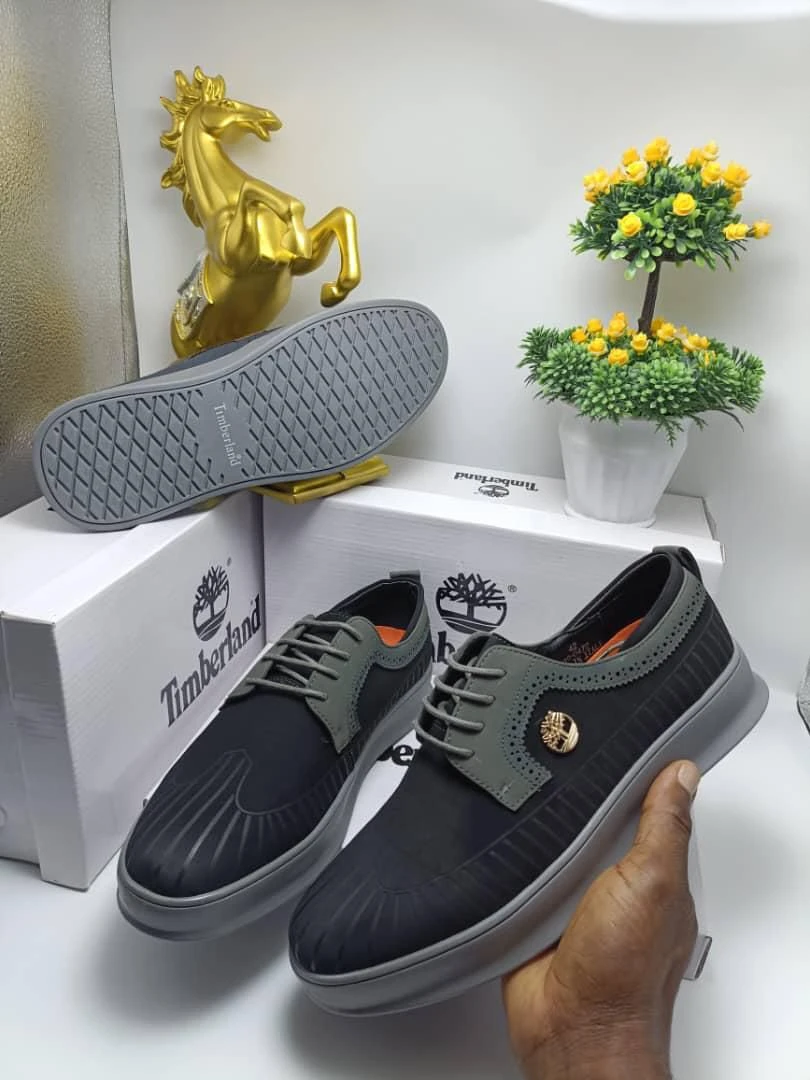 Men's Casual Lace-Up Sneakers – Black & Olive Green