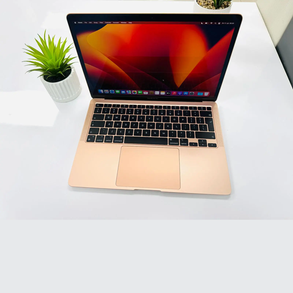 MacBook Air 13 Inch core i5 (2020)